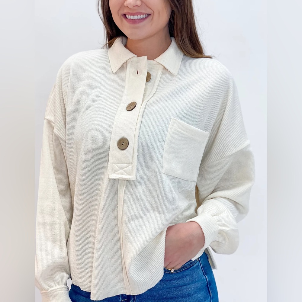 Blu Pepper Off-White Cream Button Women's loose fit lightweight Shirt medium
